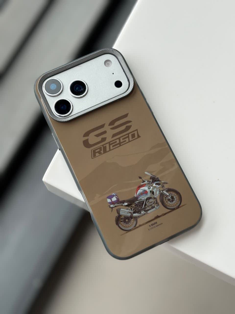 قاب گوشی carbon lens طرح موتور GS1250 مناسب گوشی شیاومی note 8