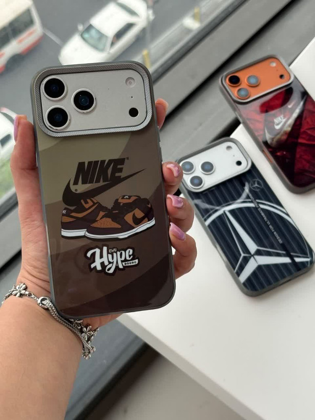 قاب گوشی carbon lens طرح کتونی nike مناسب گوشی شیاومی redmi 15c